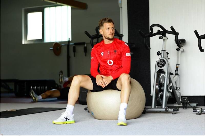 El español nacionalizado albanés entrenando con Albania Créditos: @balliu.