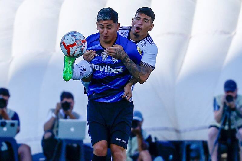 Huachipato y Colo Colo se miden en la Supercopa. Foto: Agencia Aton.