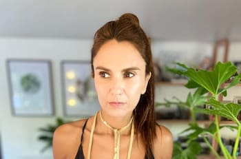 Yasmín Vásquez relató experiencia con el uso del botox por primera vez: “Me quedó la ceja arriba”