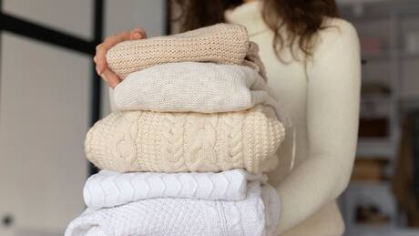 ¿Ropa llena de pelos al lavarla? Con este simple truco puedes evitarlo