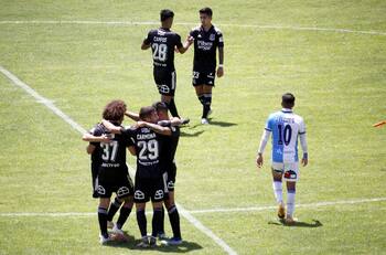 Hinchas de Colo Colo se encomiendan a su nuevo "santo" para el Superclásico contra la U