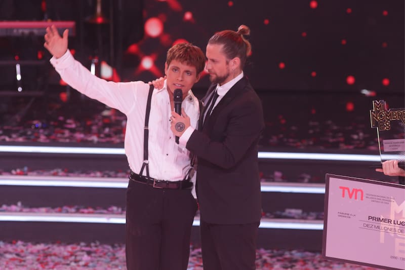 El joven se llevó un premio de $10 millones por su trabajo imitando al "Sol de México".