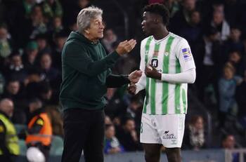 Ex Barcelona se ofrece para ser refuerzo de Pellegrini en el Betis: “Me gustaría”