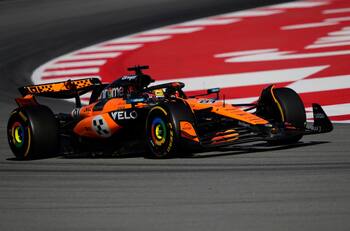Fórmula 1: los McLaren de Piastri y Norris, delante de Leclerc en el último libre de Montmeló