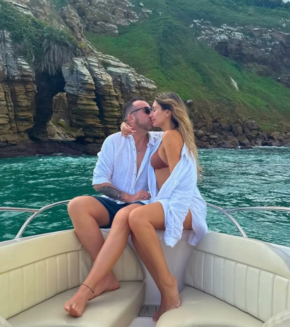 La pareja disfruta de su relación.