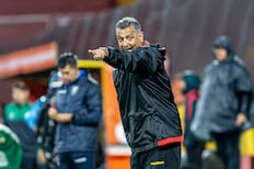 Ronald Fuentes aclaró el panorama en el arco de Unión Española: “Para mí, el titular es...”