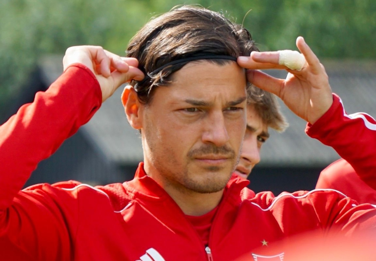 El olvidado campeón de América con La Roja que quedará libre en Europa: ¿Vuelve a Chile?