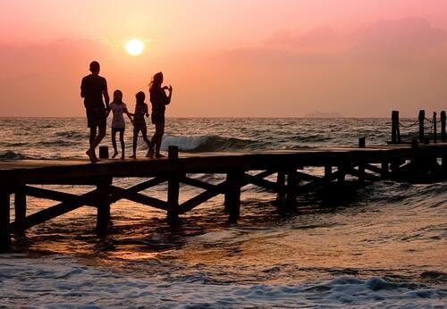 El Sernatur financia hasta el 80% de una "escapada" en familia. Pregunta en tu municipalidad | Foto: Befunky