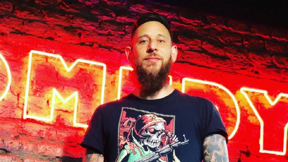 Quién es Sergio Domínguez, comediante conocido como “Panqueque” y figura de “Los improvisadores”