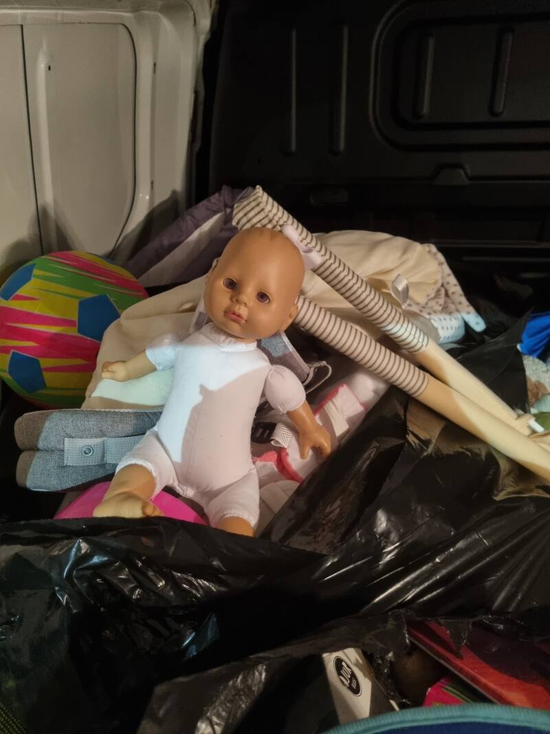 Los regalos de Emiliano Amor y su familia a la Fundación Ruta del Hincha.