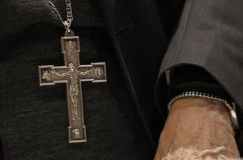 La excusa de la Iglesia tras matrimonio en Las Condes: "Nuestro protocolo no estaba actualizado"