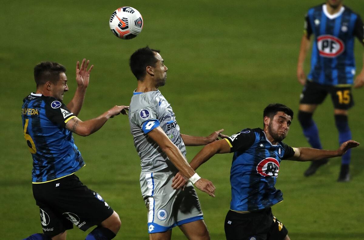Copa Sudamericana: Huachipato 0-0 12 de Octubre - Los "Acereros" siguen invictos en el torneo