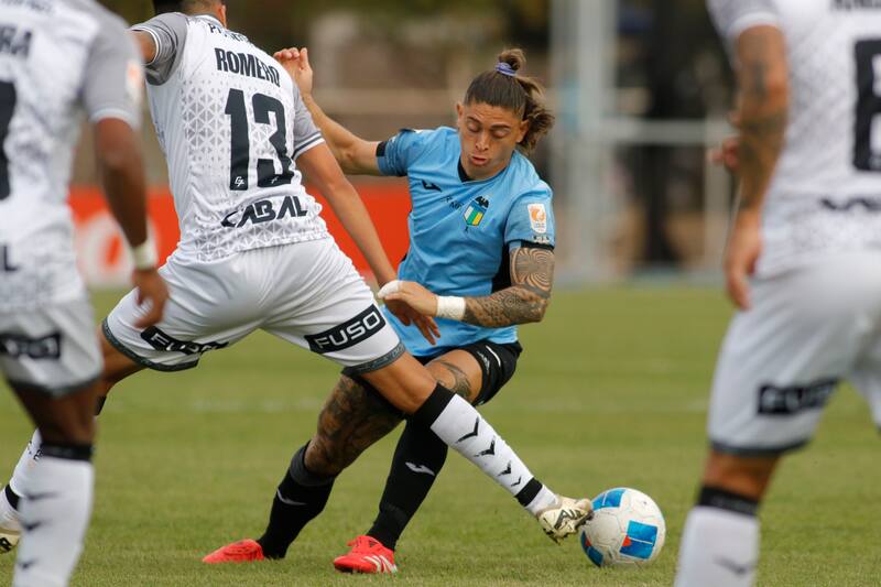 subió su nivel en O'Higgins, tras el magro paso por el fútbol mexicano. Foto: Photosport