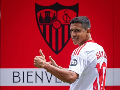 Media ciudad a sus espaldas y con más ilusión que dudas: así recibe Sevilla a Alexis Sánchez