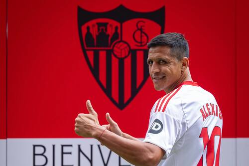 Media ciudad a sus espaldas y con más ilusión que dudas: así recibe Sevilla a Alexis Sánchez