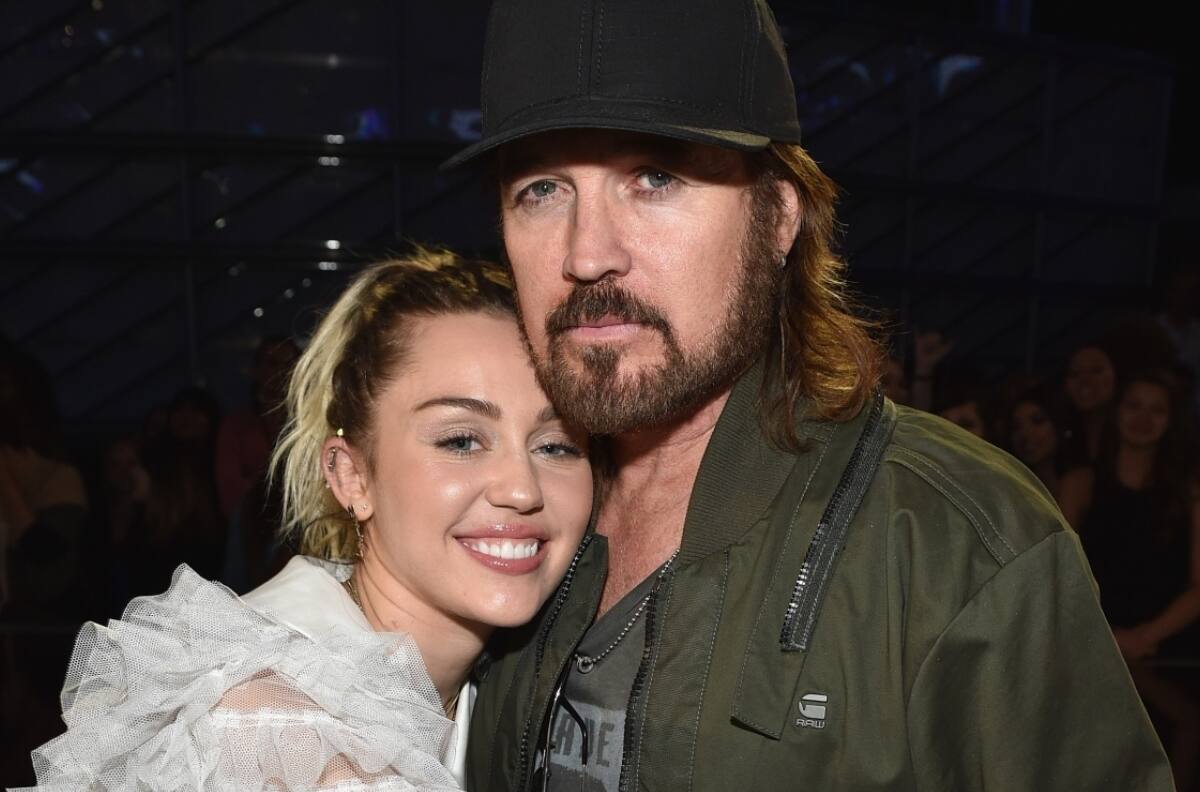 Fue parte del elenco de "Hannah Montana": Quién es Firerose, la joven pareja del padre de Miley Cyrus, Billy Ray Cyrus