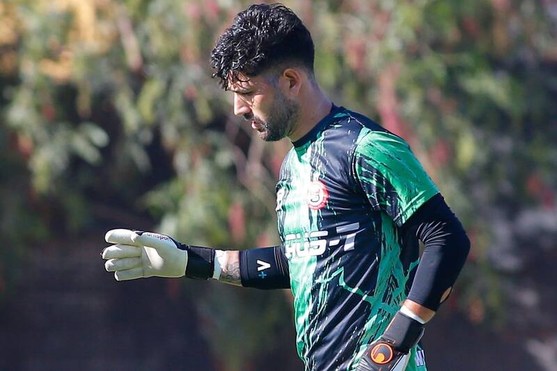 El meta fue contratado por Deportes Recoleta para este 2026.