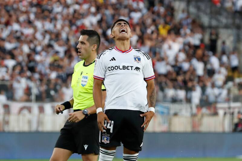 vive días claves para conocer su futuro en Colo Colo (Foto: Photosport)