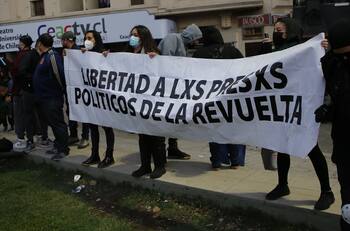 VIDEO: Manifestantes se tomaron Plaza Italia en medio de protestas por presos del Estallido Social