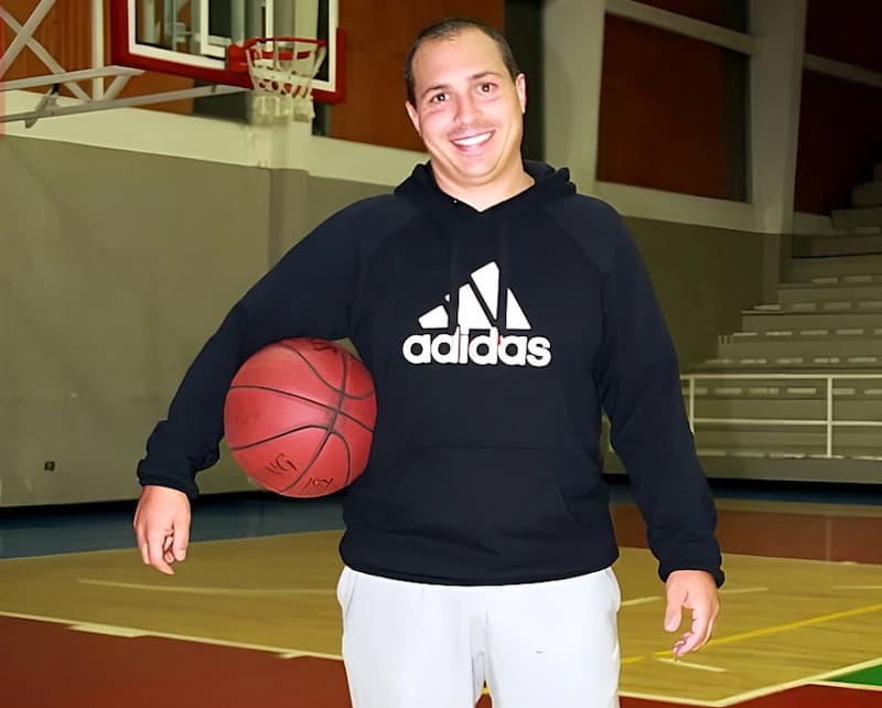 El entrenador argentino asumió en noviembre pasado y es uno de los personeros que está al frente de la investigación.