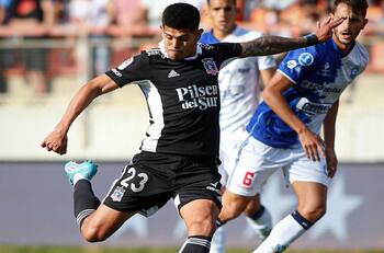 El partido en el que debería estar de vuelta Esteban Pavez en Colo Colo tras sufrir de Covid-19