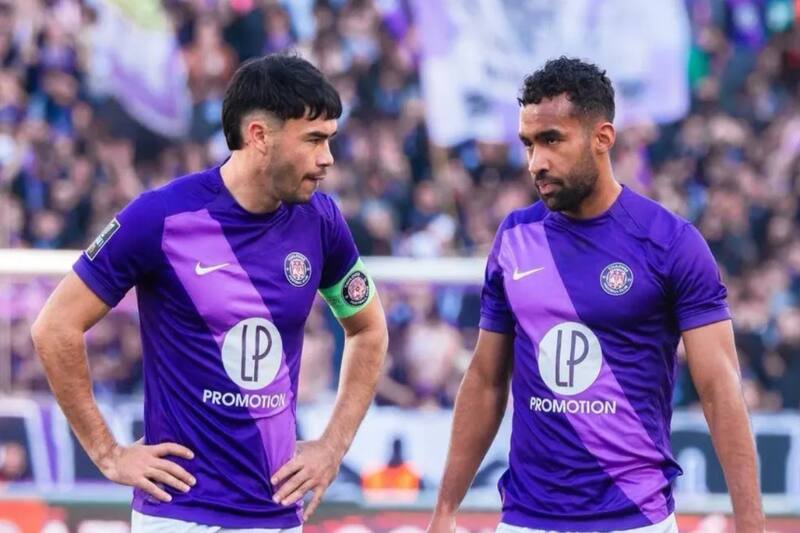 generan buenos comentarios en Francia con su sociedad en el mediocampo del Toulouse. (Foto: @ToulouseFC)