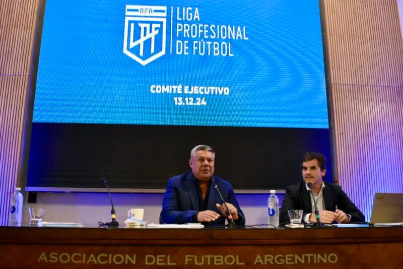 definió el nuevo formato que tendrá el fútbol argentino en 2025. (Foto: AFA)