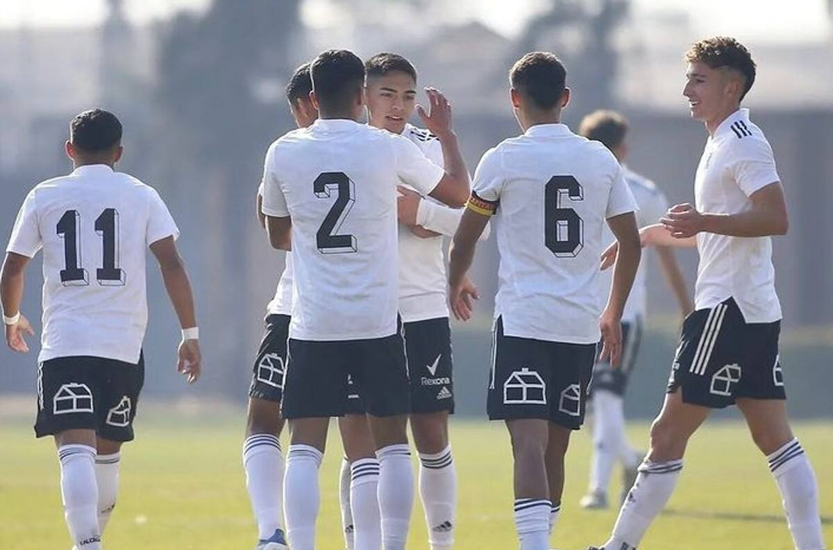 El '9' que volvió a Colo Colo tras dramática experiencia en el ascenso y buscará convencer a Gustavo Quinteros