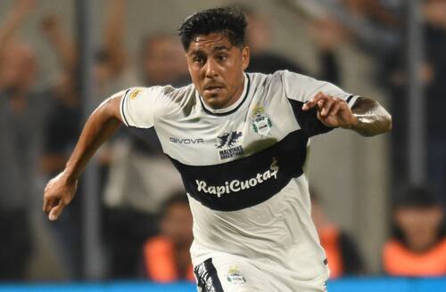 Cristian Tarragona jugando por Gimnasia.
