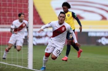 Video: Los goles con que Perú derrotó a Ecuador en Quito y sigue con vida en Eliminatorias