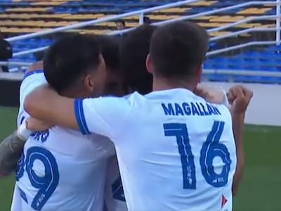 El gol que selló el título de la Supercopa Argentina para el Vélez de Claudio Baeza y Diego Valdés