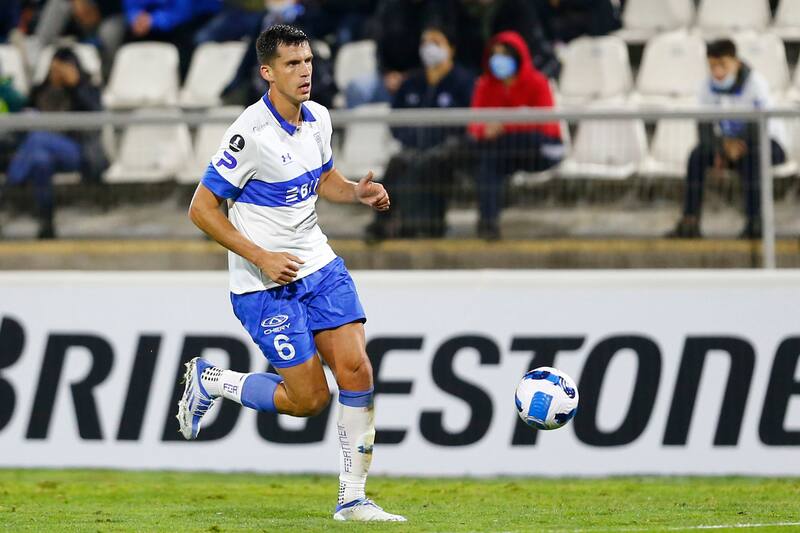 El defensa Nehuén Paz dejaría Universidad Católica en este mercado de fichajes. (Foto: Agencia Aton)