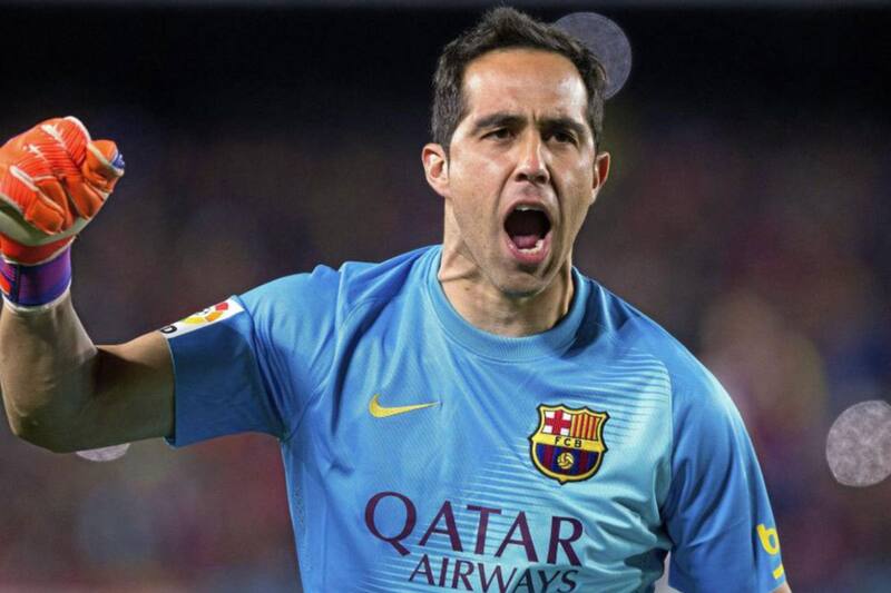 Claudio Bravo integra el top de arqueros más caros de la historia del FC Barcelona.