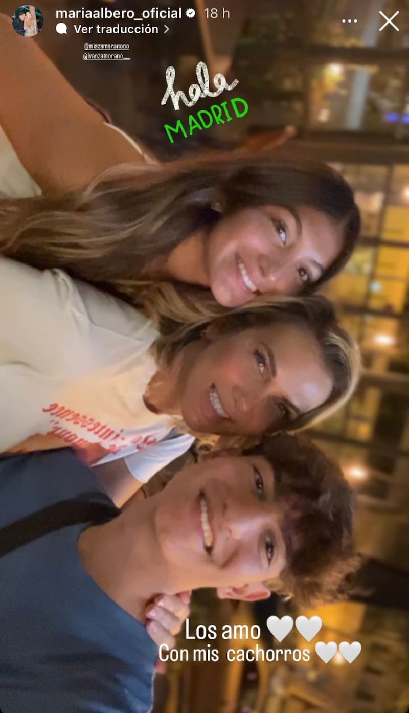 Mía Zamorano, María Alberó e Iván Zamorano Jr. ya se encuentran en Madrid.