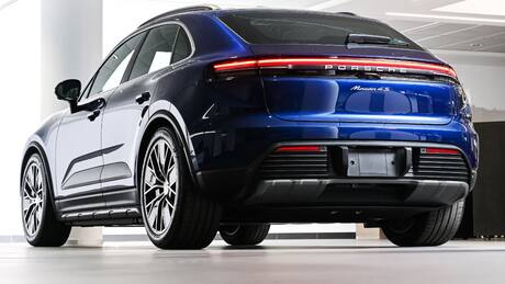 Porsche completa la familia eléctrica del Macan en Chile