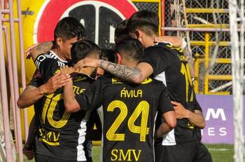 El viaje más triste de Fernández Vial: Las lágrimas y silencio sepulcral en el bus tras descender a Segunda División