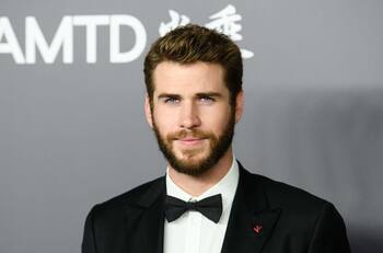 "Noche fantástica": Liam Hemsworth se presenta por primera vez con su novia, la modelo Gabriella Brook