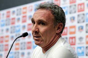 La decisión que tomó Colo Colo sobre el reemplazante de Marcelo Espina