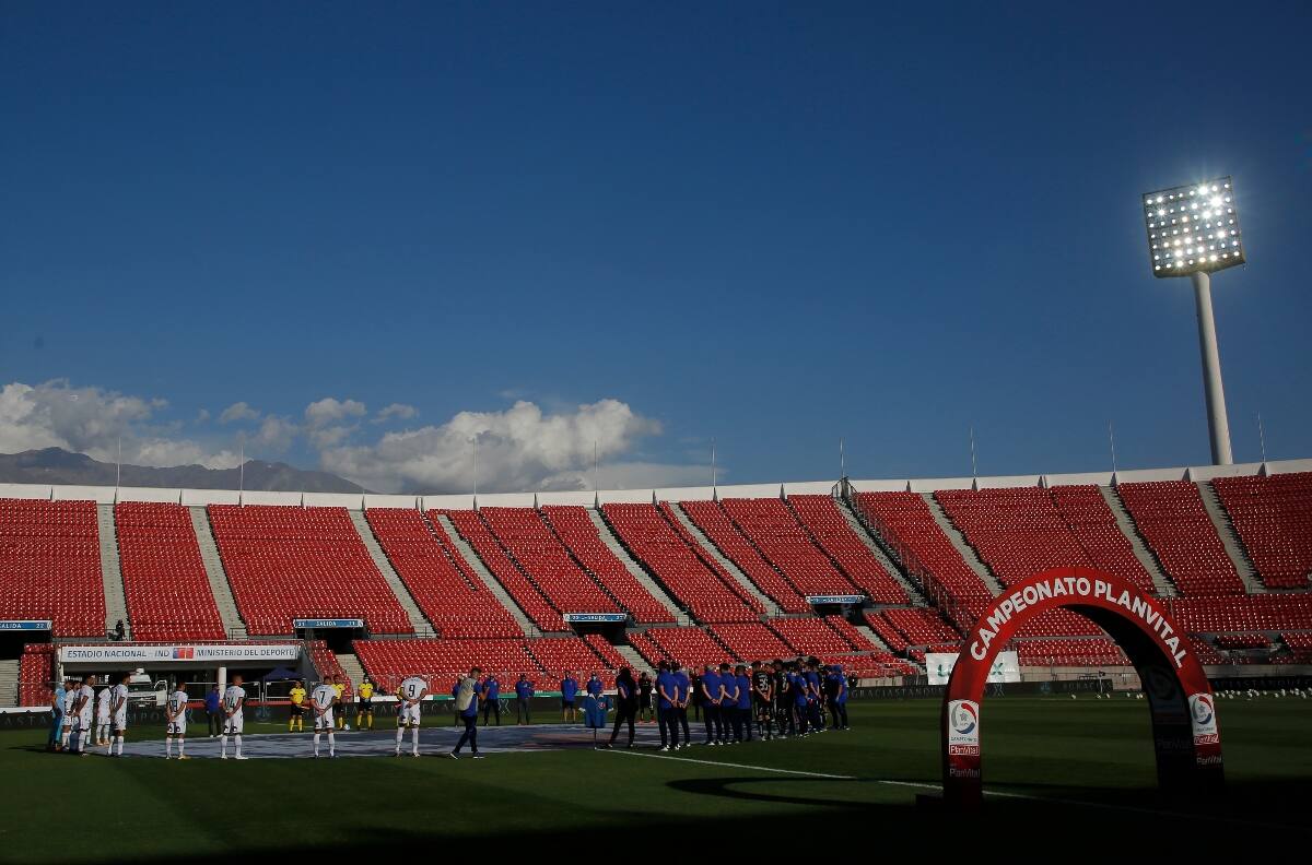 FOTO | ¿Llega para el 2023? El deplorable estado de la cancha del Estadio Nacional
