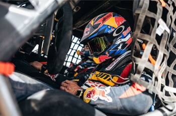 No se olviden de Chaleco: Francisco López ganó su primera etapa del Dakar