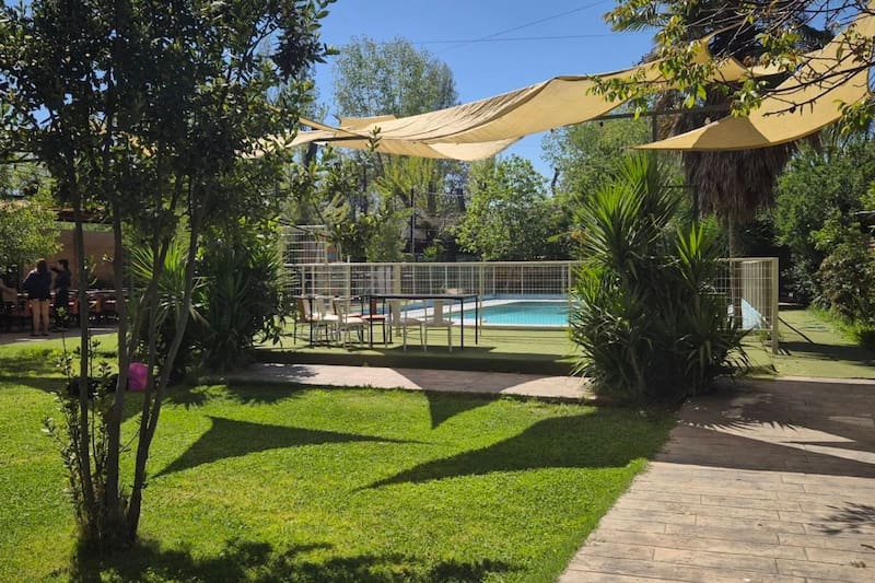 Cuenta también con quinchos, canchas y estacionamiento.
Foto: Facebook: Centro de eventos Nuestro Paraíso.