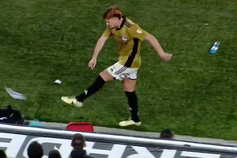 Leonardo Gil no la pasa bien en Colo Colo.