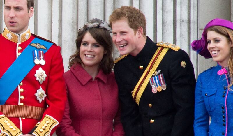 Príncipe Harry y William con sus primas, Eugenia y Beatriz.