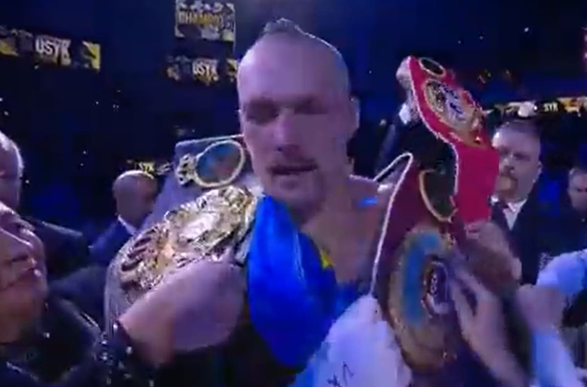 VIDEO | Así fue el momento en el que Oleksandr Usyk recibió sus cuatro títulos pesos pesados