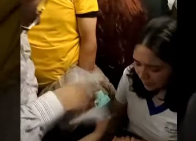 El hecho habría ocurrido en el túnel entre las estaciones El Llano y San Miguel de Línea 2.