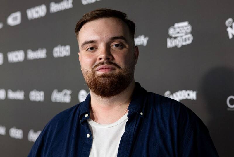 anunció que viajará a Chile en noviembre.