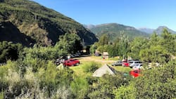 Este camping natural ubicado en la Región del Maule es perfecto para desconectarse y gozar a la orilla del río