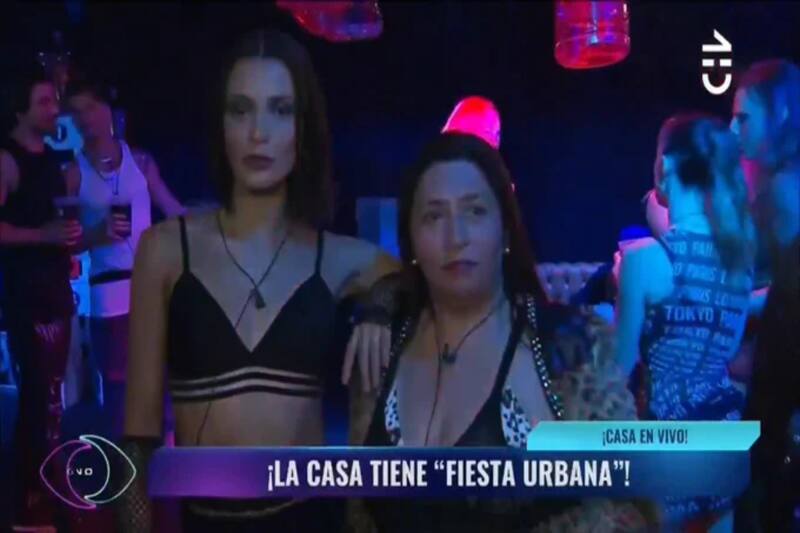 Pincoya y Coni en la fiesta de “Gran Hermano” Chile