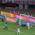 VIDEO | Gonzalo Tapia estaba solo frente al arco y este fallo es lo más comentado hoy en Brasil
