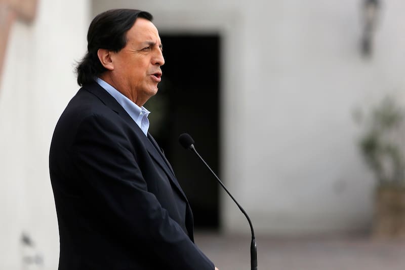 Ministro del Interior realizan punto de prensa por el accidente de joven caido al Mapocho.